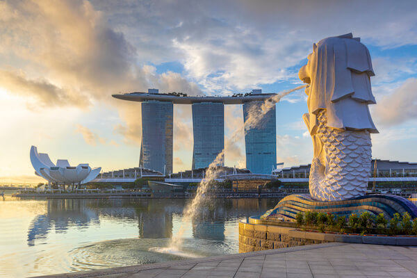 Singapore Merlion with Skyline - image by Sean Hsu/shutterstock.com