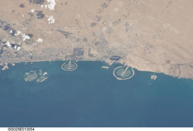 Aerial view of Dubai's manmade archipelagos - NASA image from CIA Worldfactbook
