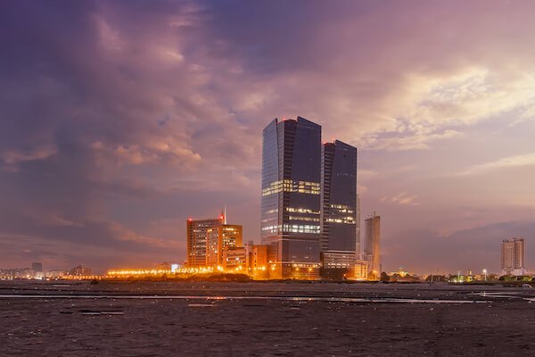 Dolmen Twin Towers in Karachi - image by HasanZaidi